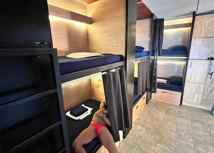 Hotel cerca del colegio: Jet'S Gay Youth Hostel